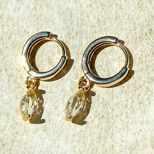 CLEAR TEARDROP